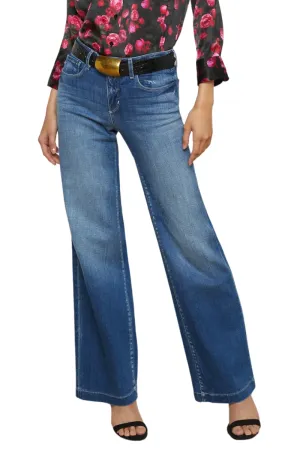 Joanne Wide-Leg Jean