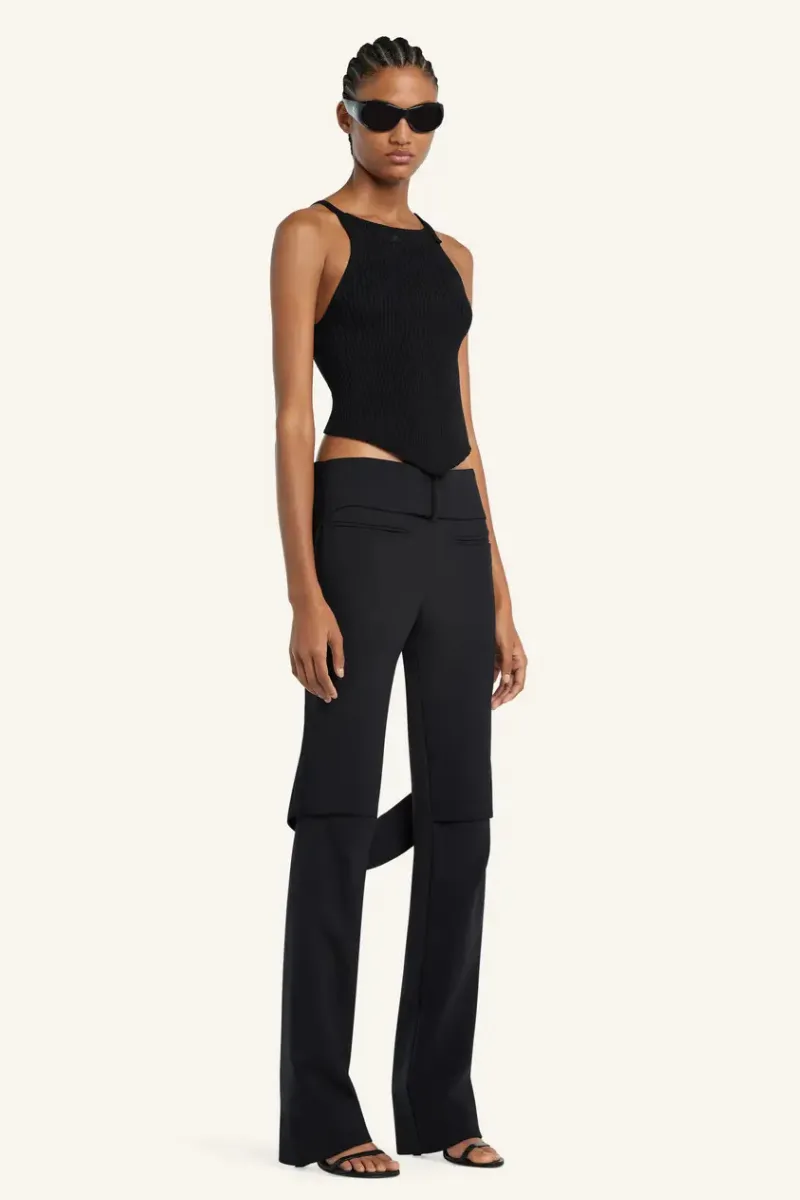 Pointy Buckle Rib Top
